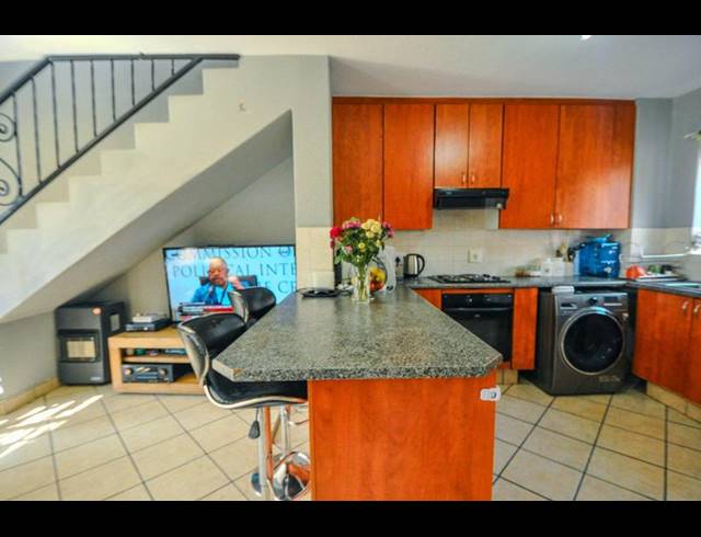 3 BEDROOM TOWNHOUSE FOR SALE IN HALFWAY GARDENS
